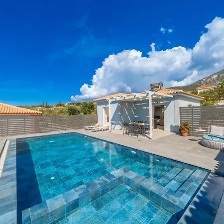 Villa Dandelion Mousata